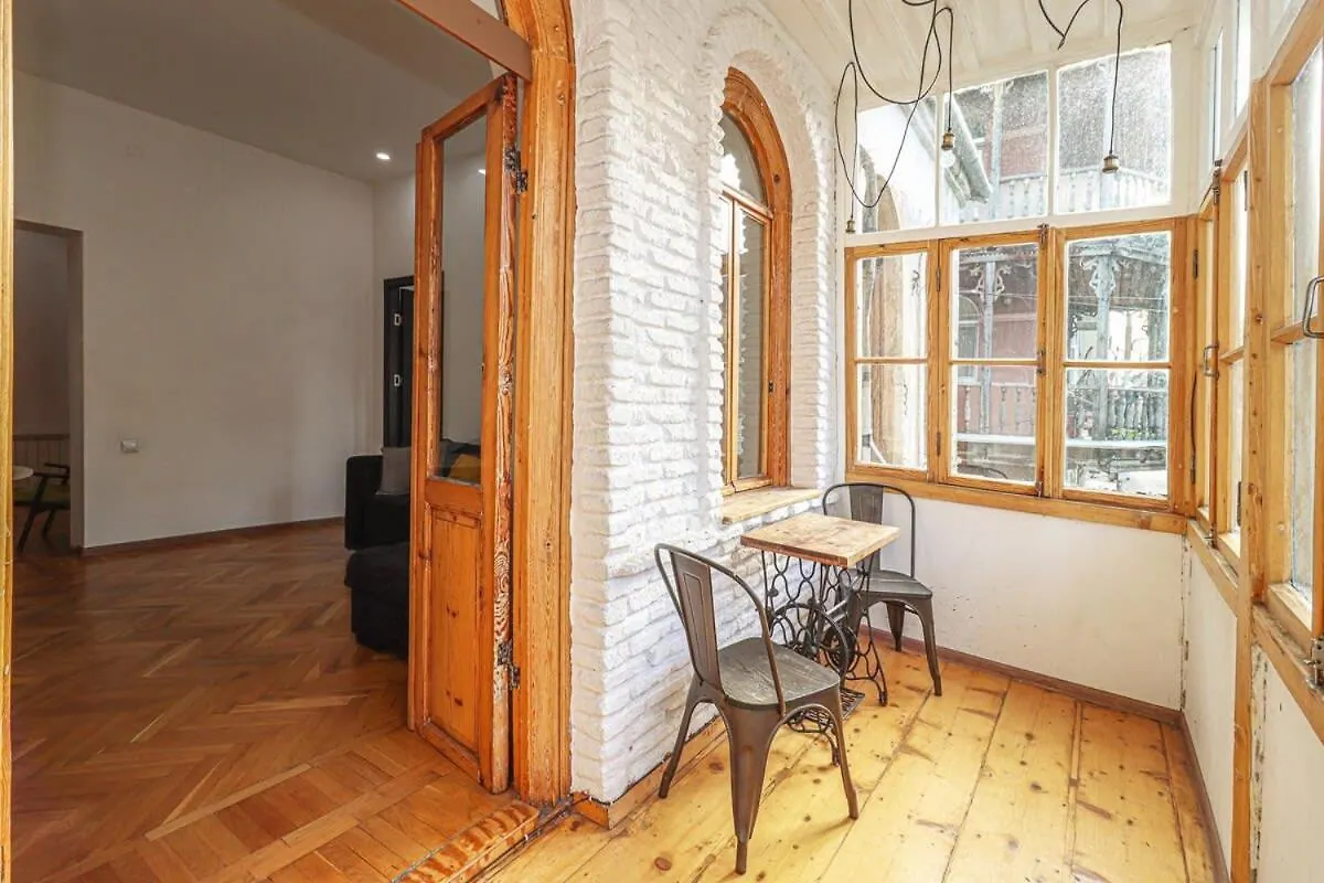 2Br Apartment Behind The Opera House- By Wehost Tbilisi